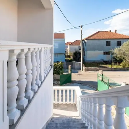 Frle 2 Apartment Zadar